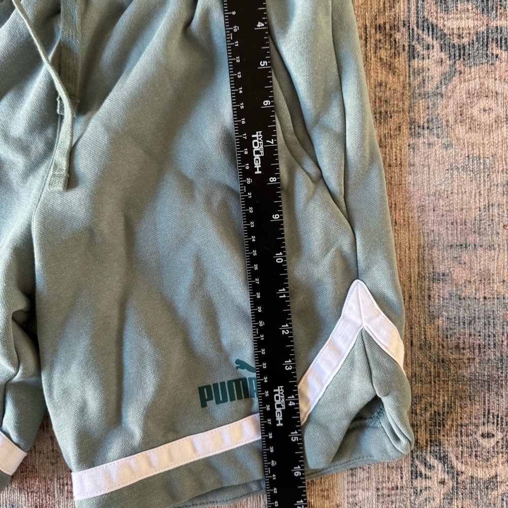 PUMA Fleece Dolphin Hem Shorts Small Green White Striped Athleisure Streetwear - Picture 11 of 15